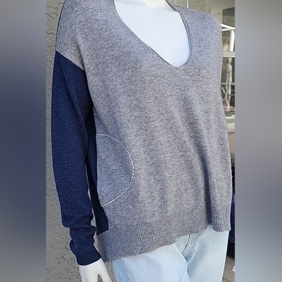Label + Thread Wool Cashmere Colorblock Sweater | Grey Navy Cream | Size S - Picture 13 of 13